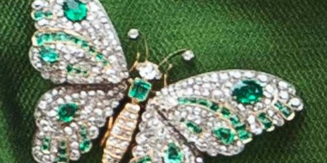 julainestone's profile banner image