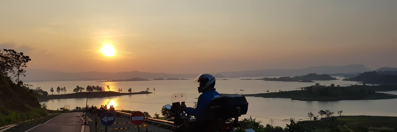 fadhelmuhik's profile banner image