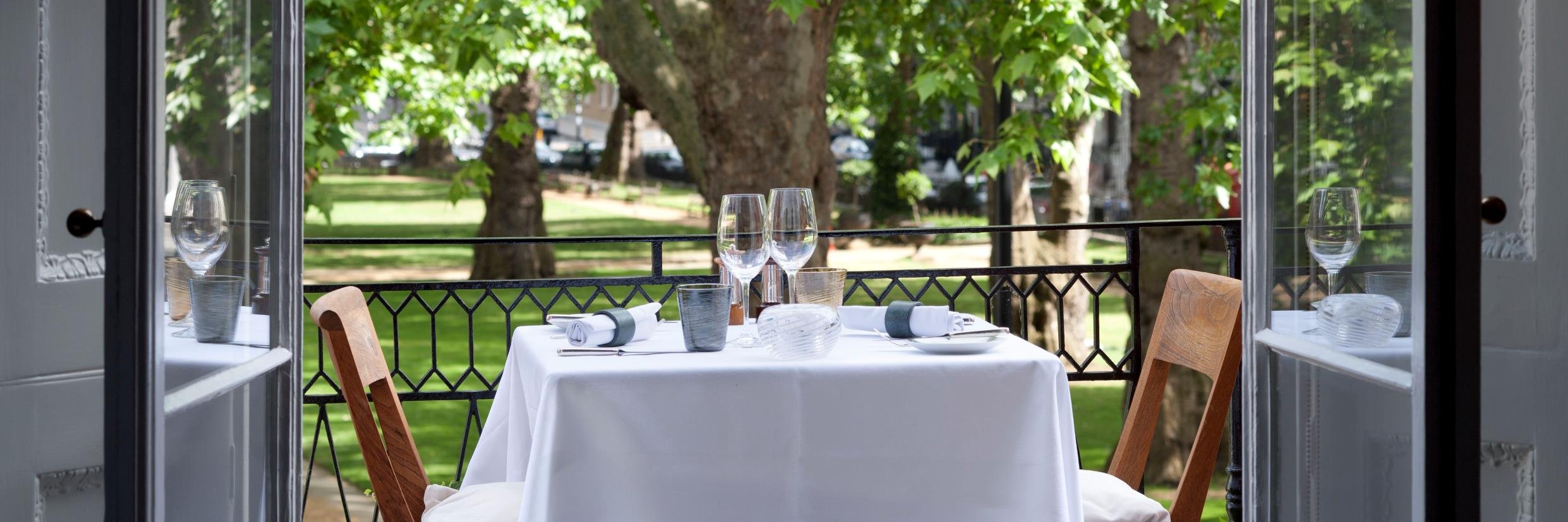 Morton's Club banner