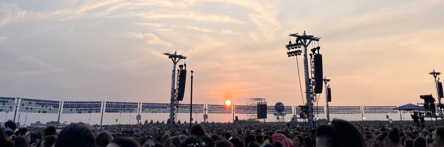 sunflouwrhes's profile banner image