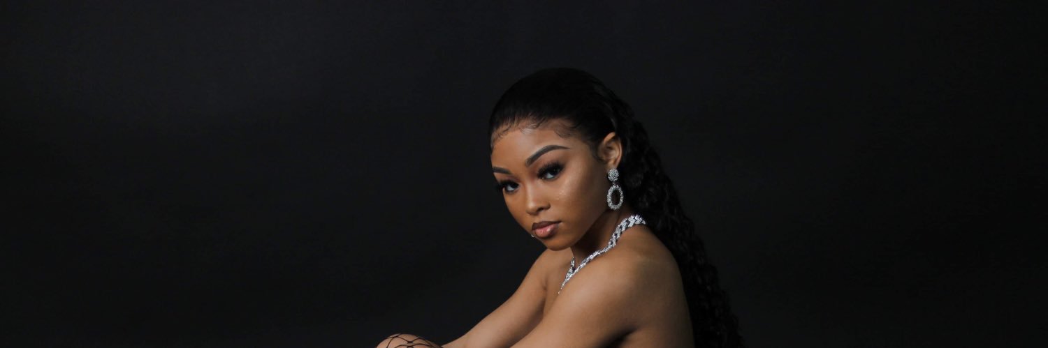 dneshawright's profile banner image