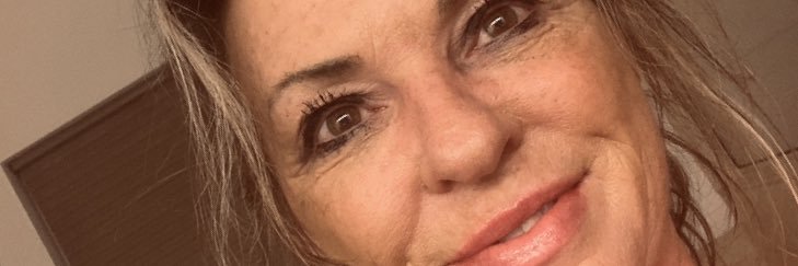 KellyBethDavis's profile banner image