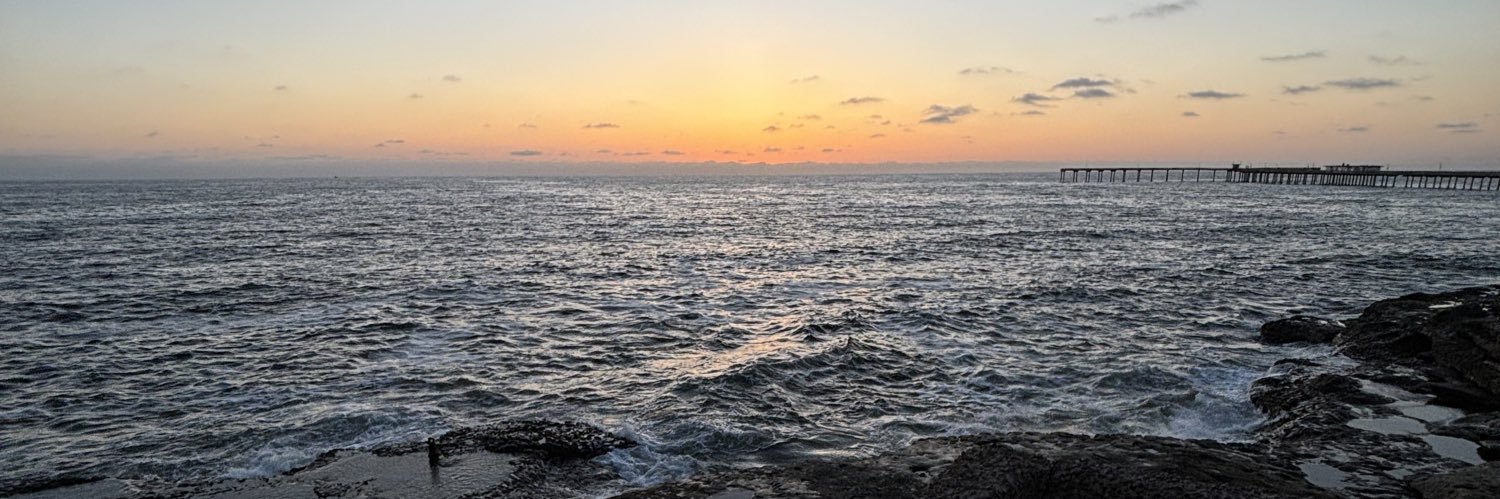 simmymfk's profile banner image