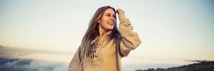 LindiiBee's profile banner image
