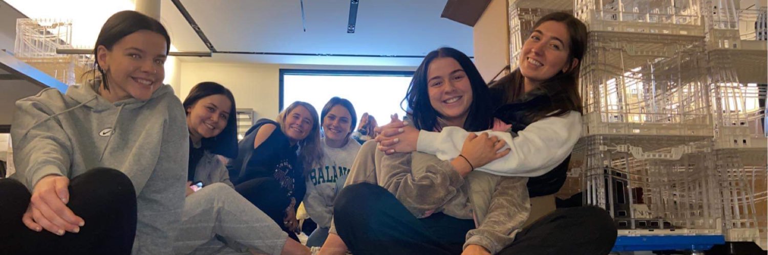 Nicole_Kelly_1's profile banner image