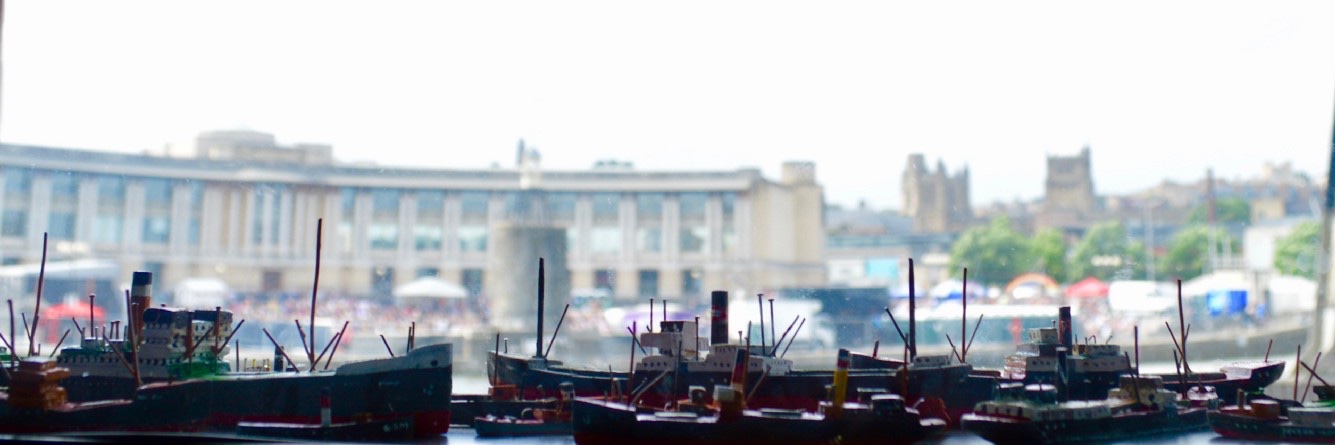 thissaranoori's profile banner image
