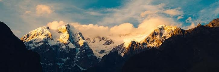 891Syeda's profile banner image