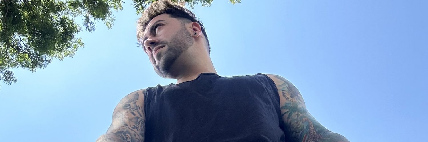 wgardim's profile banner image