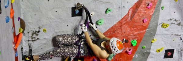 Emma_climbs Profile Banner