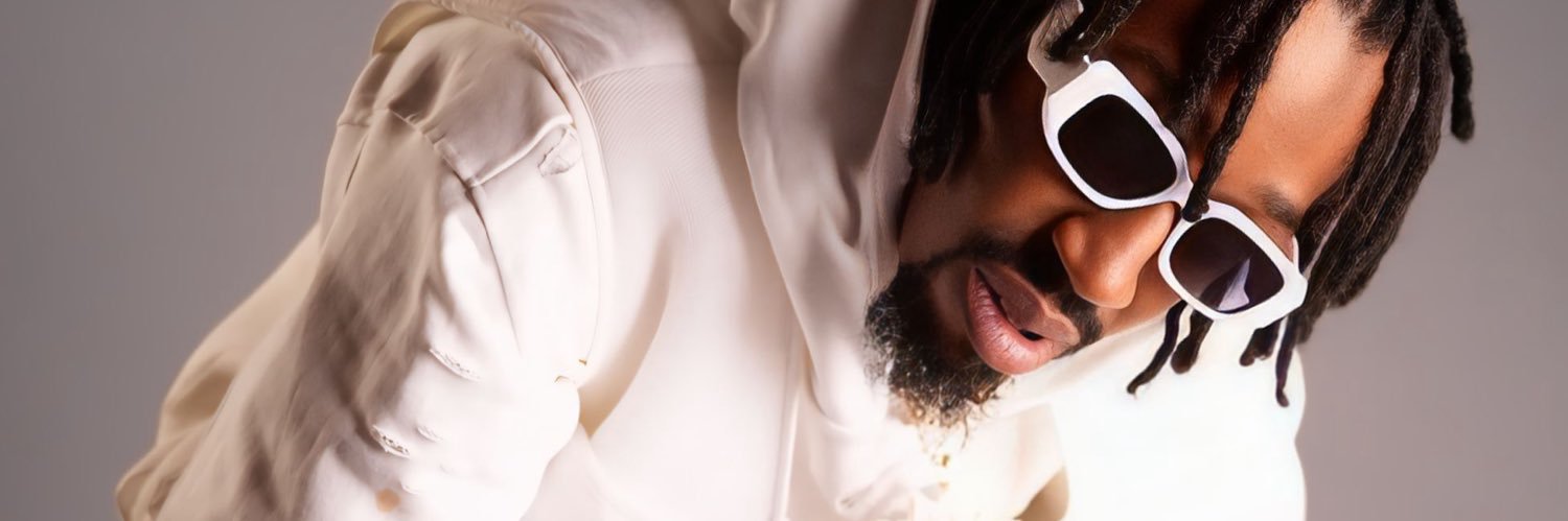 InfamusNewMoney's profile banner image