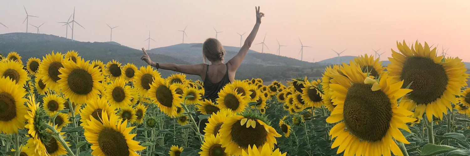 akbnk's profile banner image