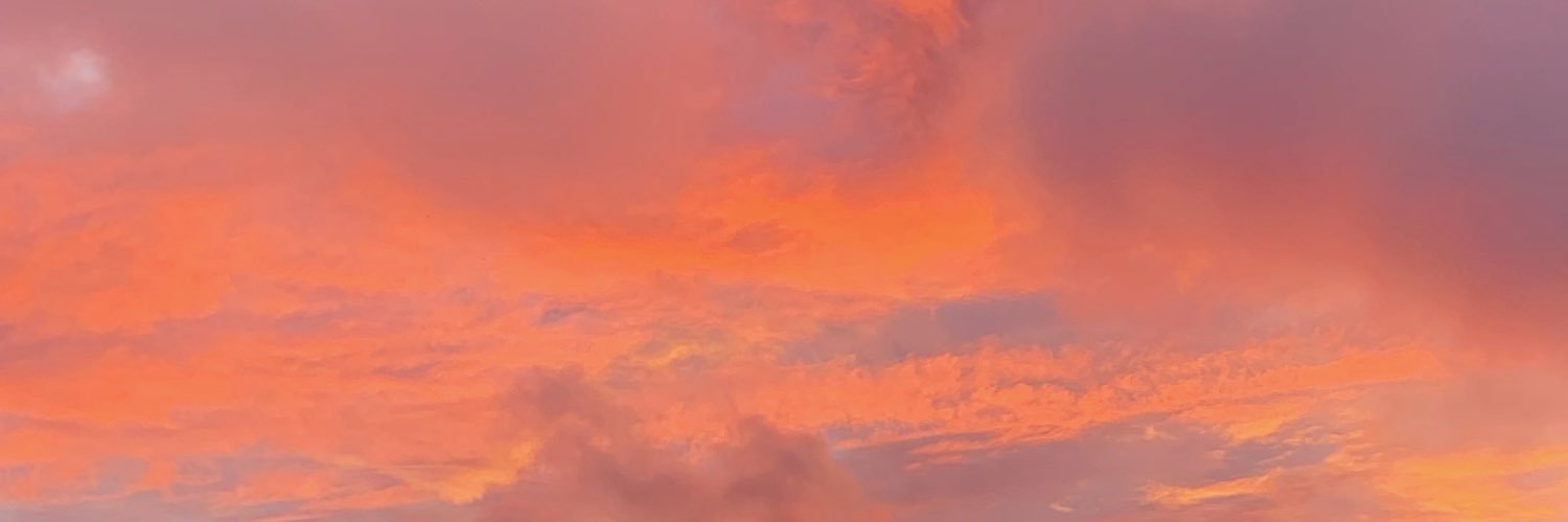 poopuuida's profile banner image