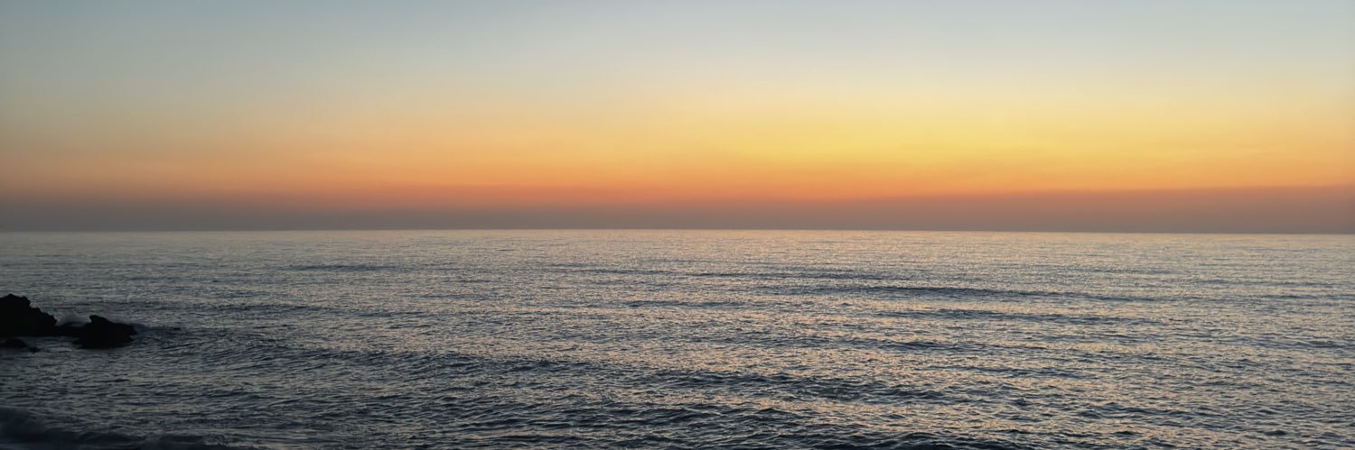 luapv04's profile banner image