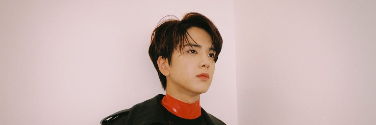 Kim 김 리나 banner