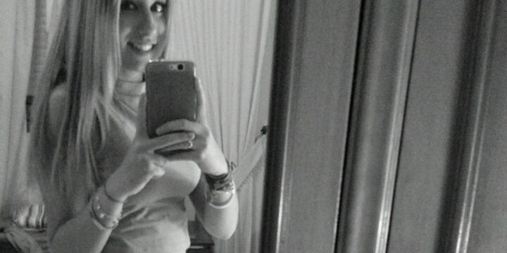 AngelaArocaa's profile banner image