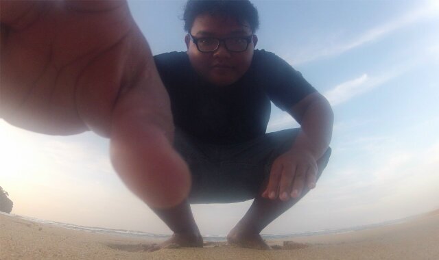 febrithong's profile banner image