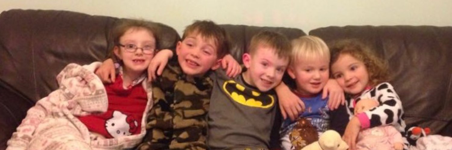 Angela Graham 💙💛 banner