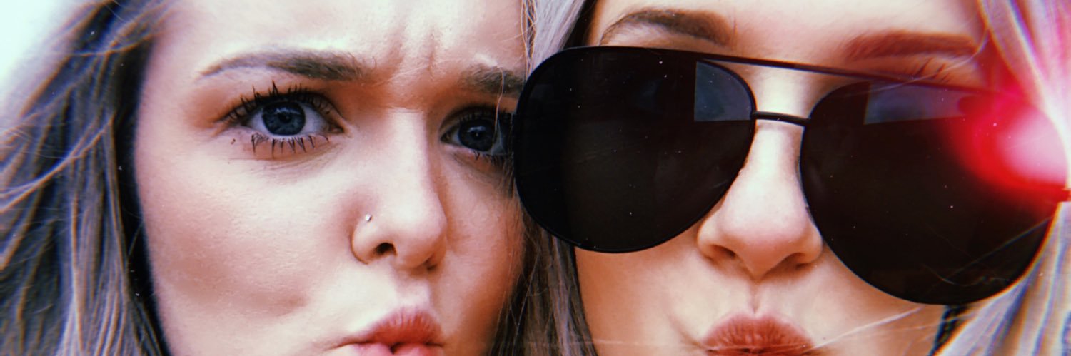 elliee_deee's profile banner image