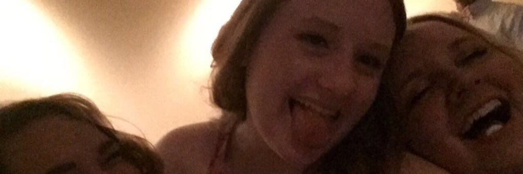 carliesmith23's profile banner image
