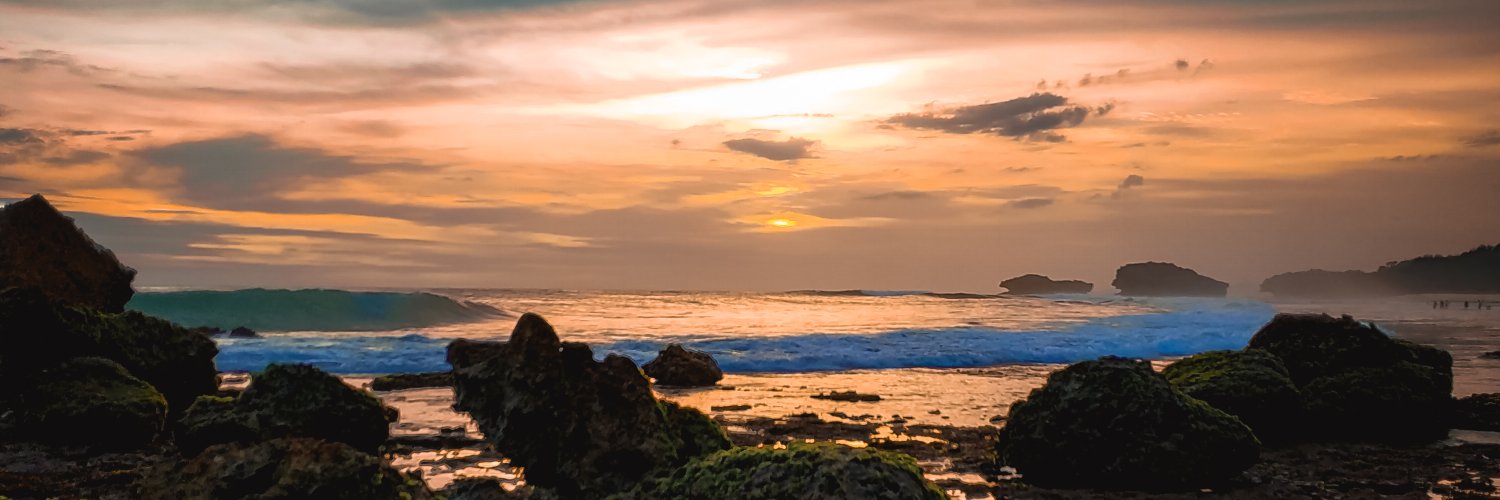 maylaksmi's profile banner image