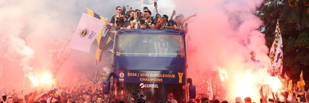 merekloka's profile banner image