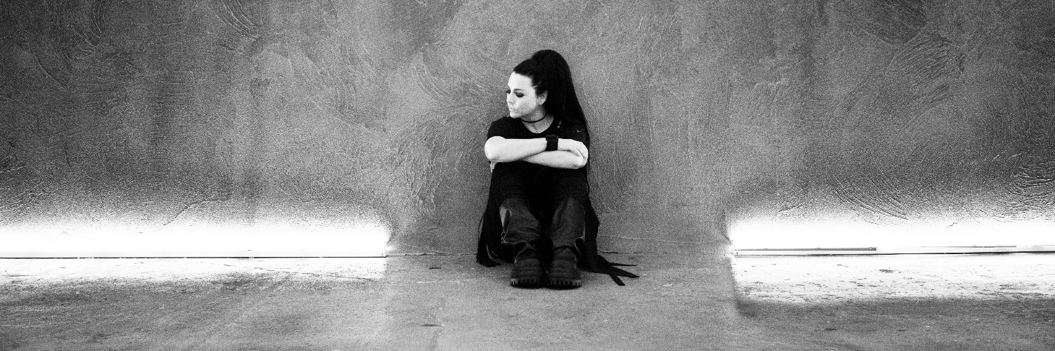 Amy Lee banner