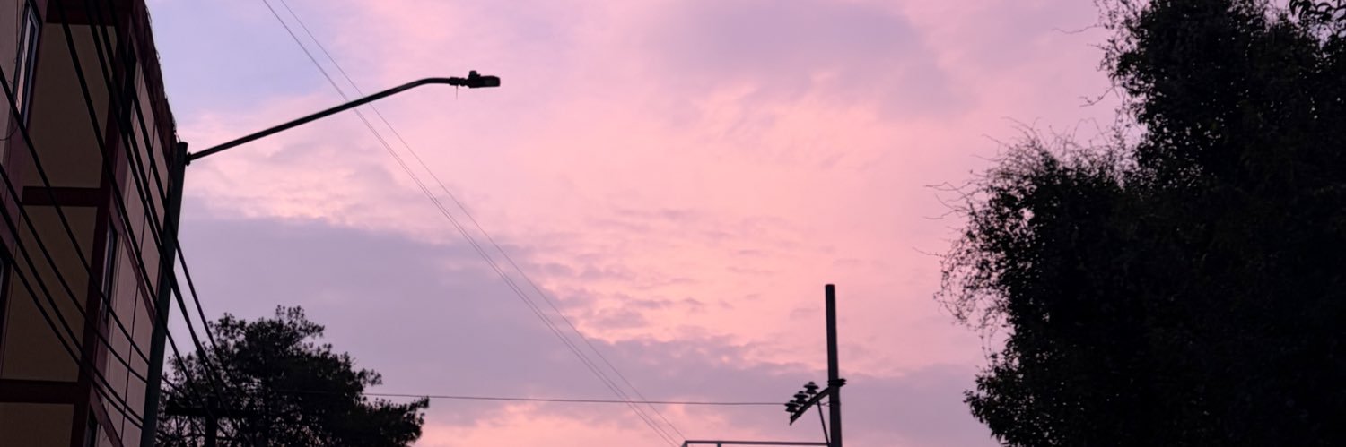 AyXim's profile banner image
