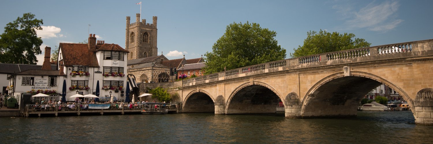 Henley Town Council banner
