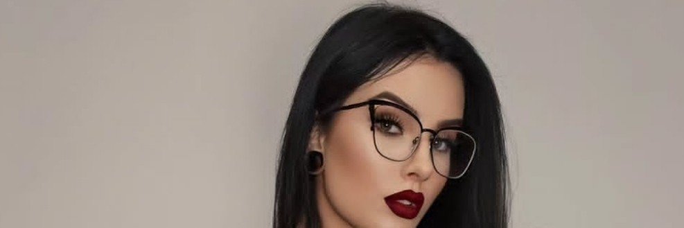 missnikoless's profile banner image