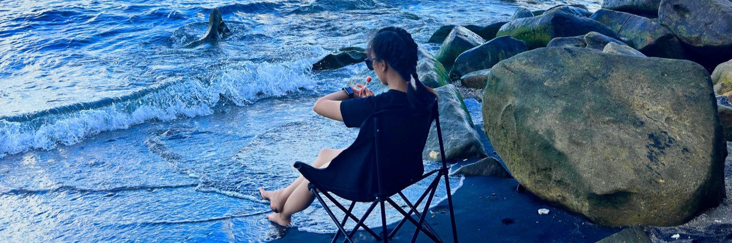 leonyydanielaa's profile banner image
