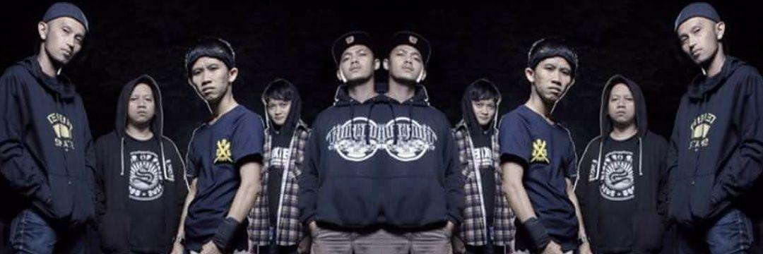 RIOTOFSCHOOL_HC's profile banner image