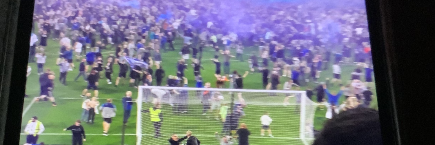 Andrew Vernon banner