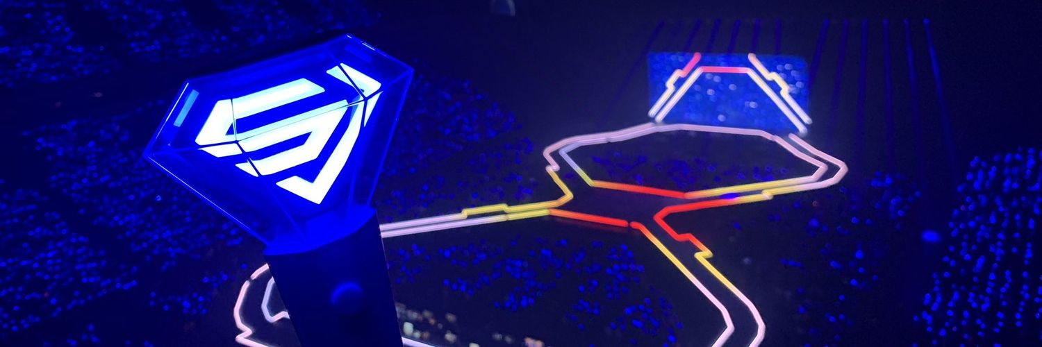 Dewidee407's profile banner image