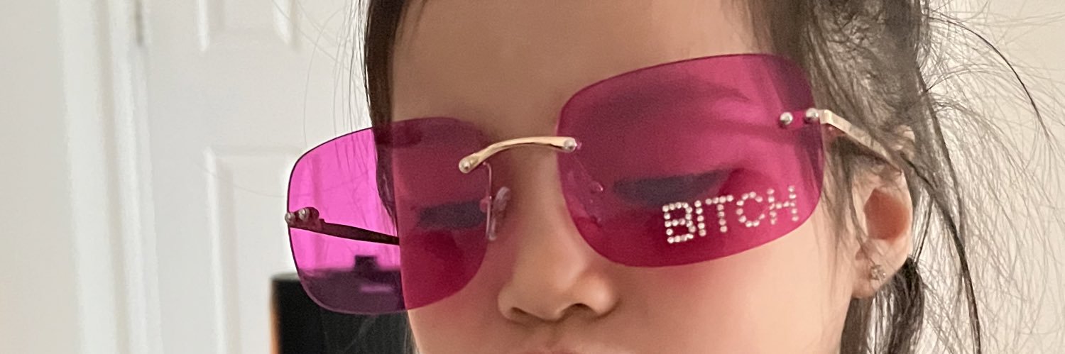 shxntele's profile banner image
