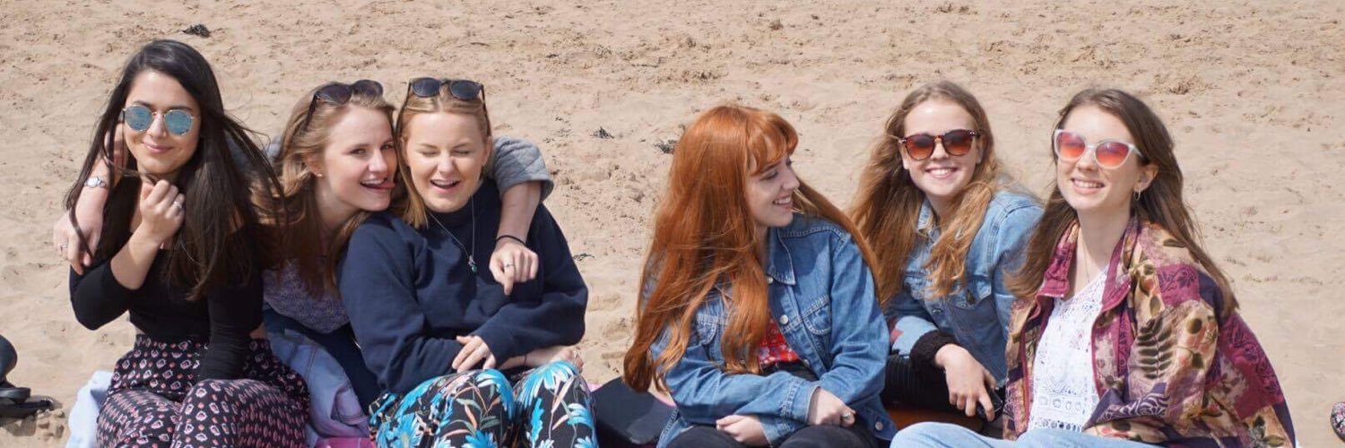 Chloe Butland banner