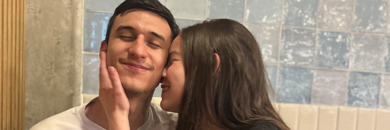 JuliaHeser's profile banner image