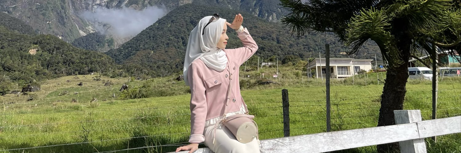 nikhanissyamimi's profile banner image