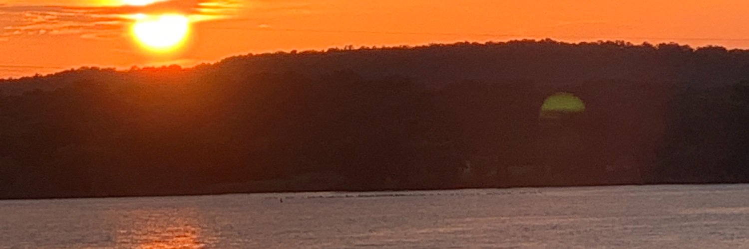 GeniaGlover's profile banner image