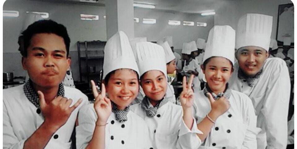 Ari_Trisna1's profile banner image