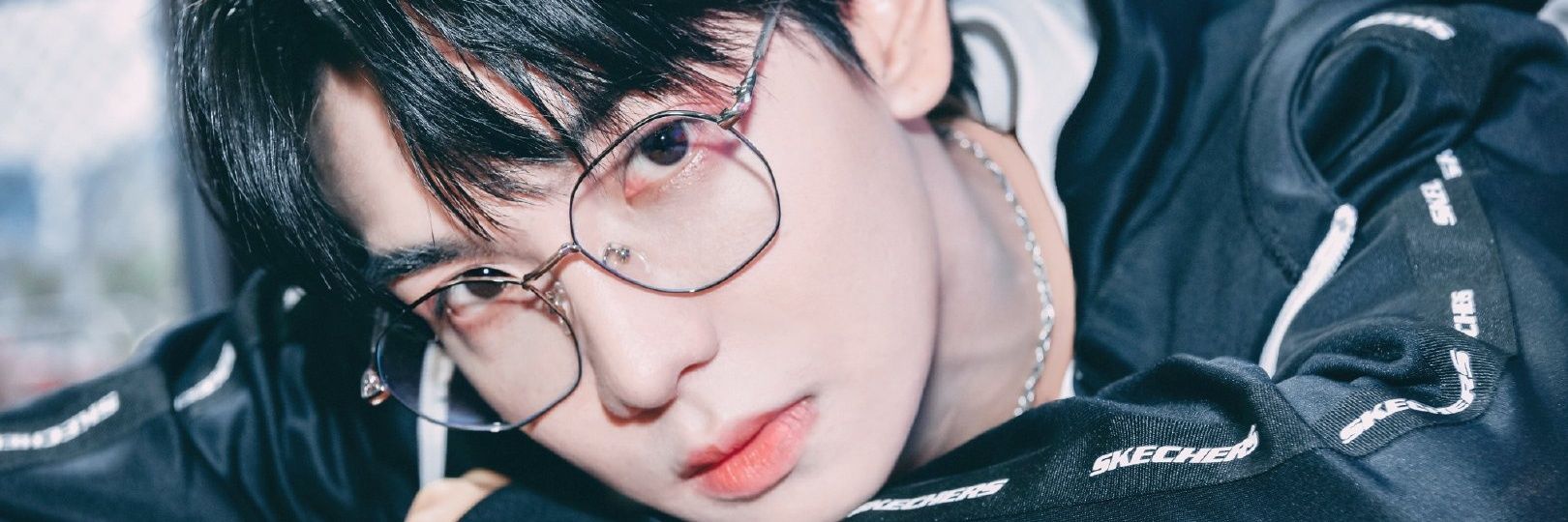 KhunPinLo's profile banner image