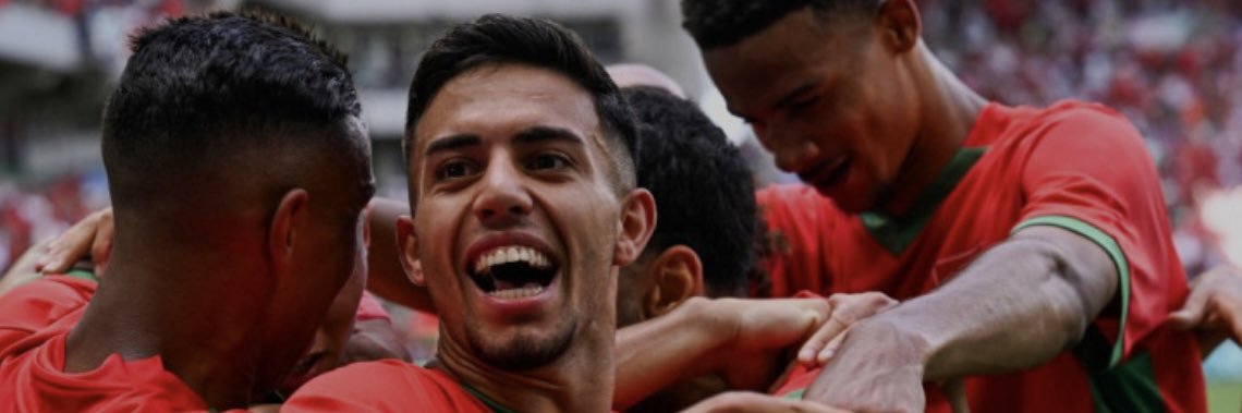 ze3eeef's profile banner image