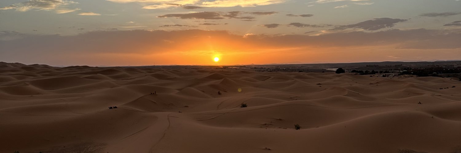 manonasss's profile banner image