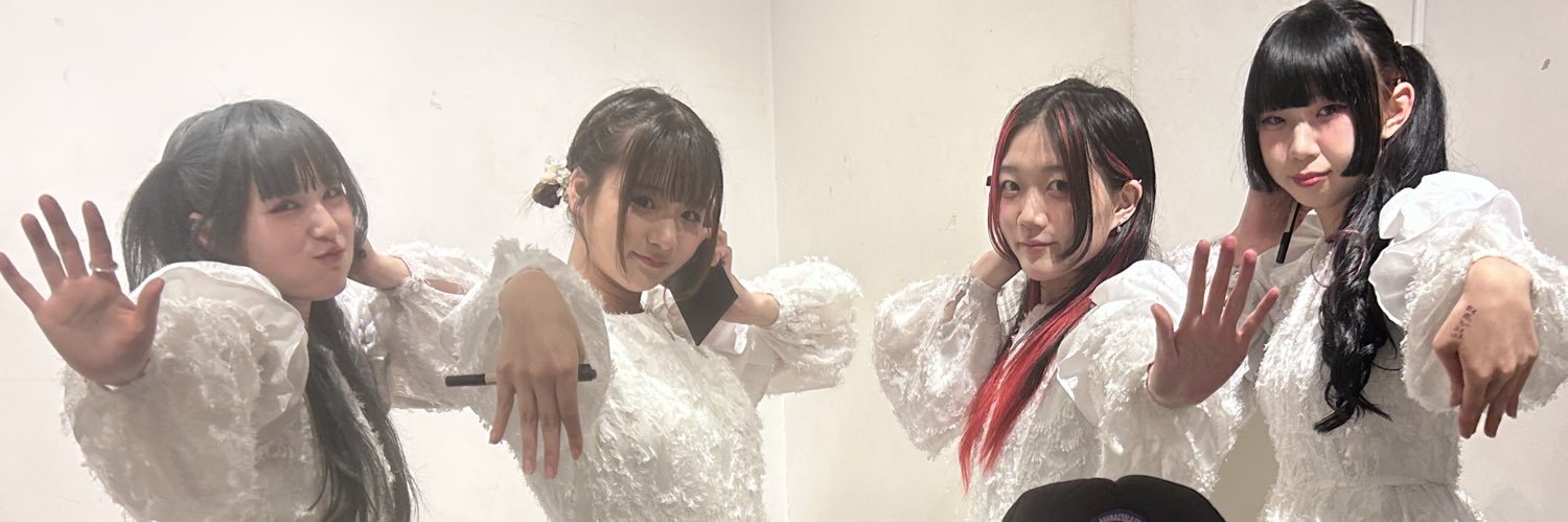 jelllla's profile banner image