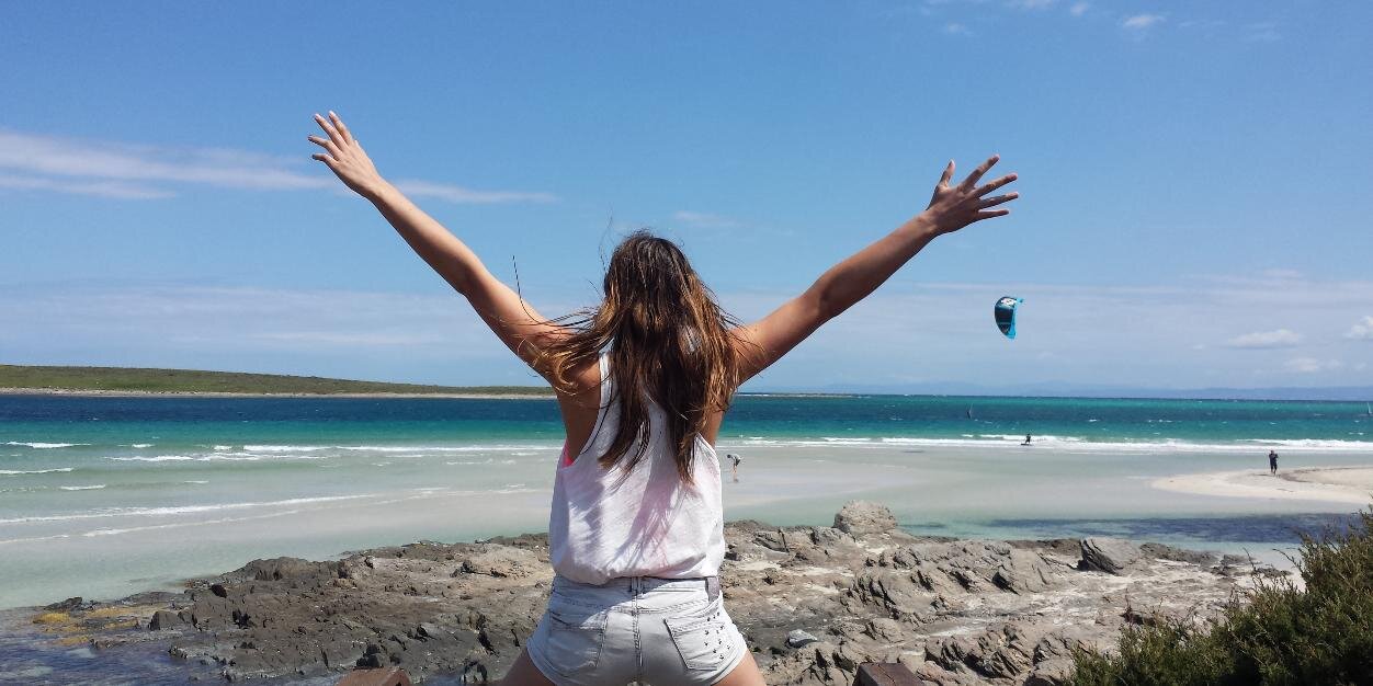 Ana Peredo banner
