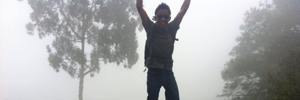 بيضاء ثمين banner