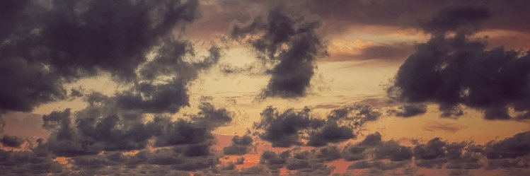 izramoe's profile banner image
