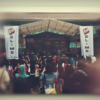 WILL NOT CRUSHED banner