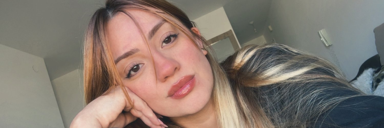 lauraxt_'s profile banner image