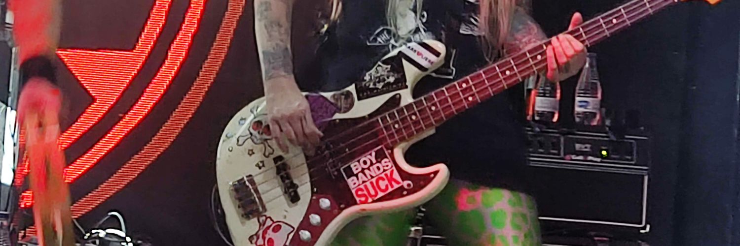 hsonora's profile banner image