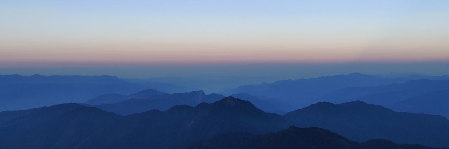 akubuzz's profile banner image